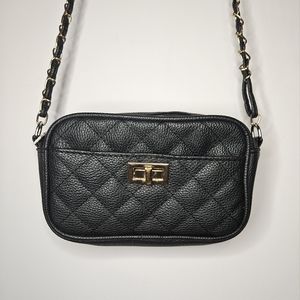Small faux leather quilted bag in black